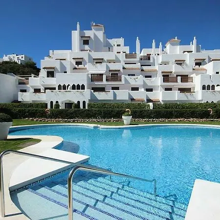 Golf Hills Apartment